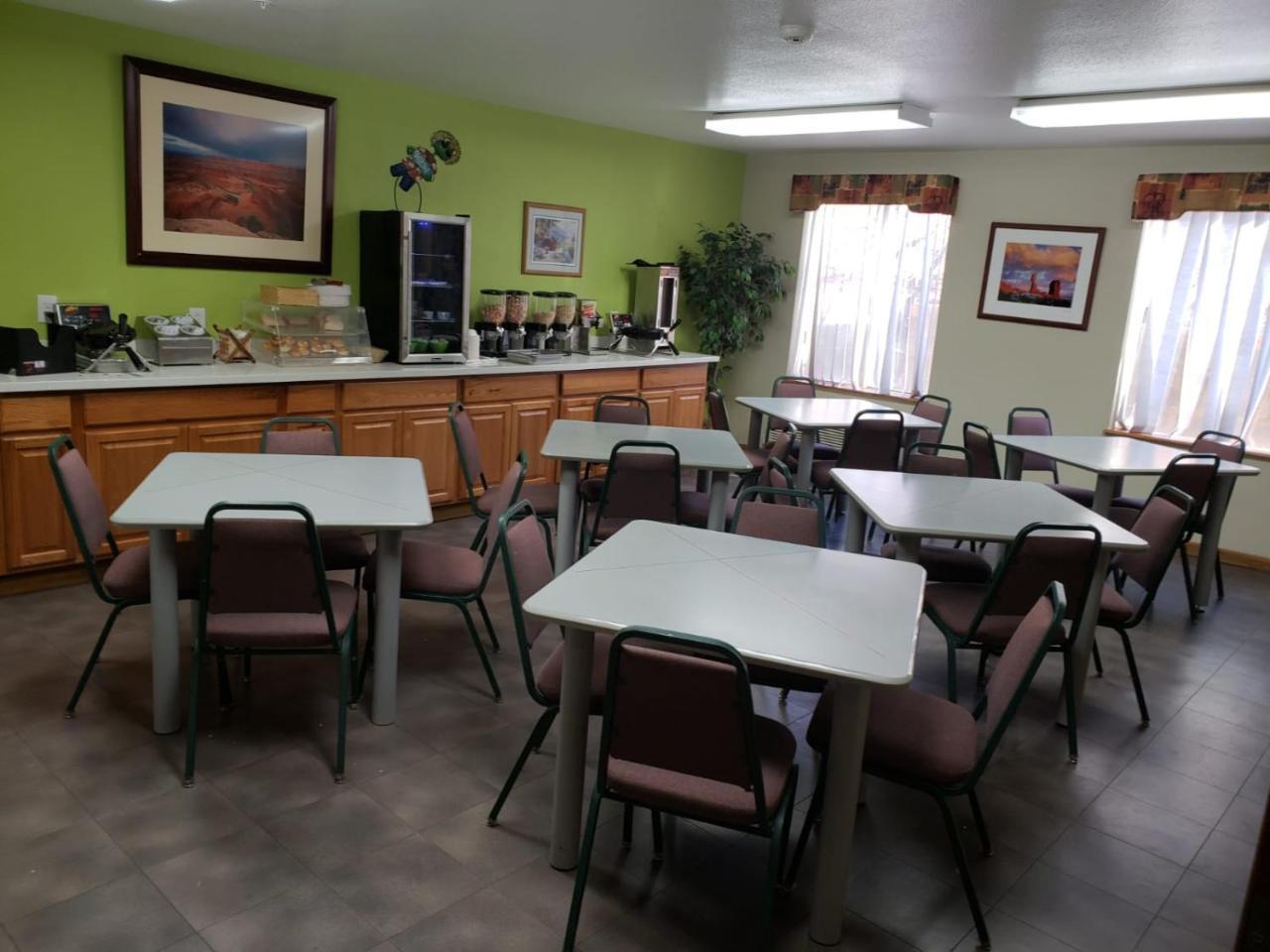 Moab Gateway Inn At Arches Nat'L Park ภายนอก รูปภาพ